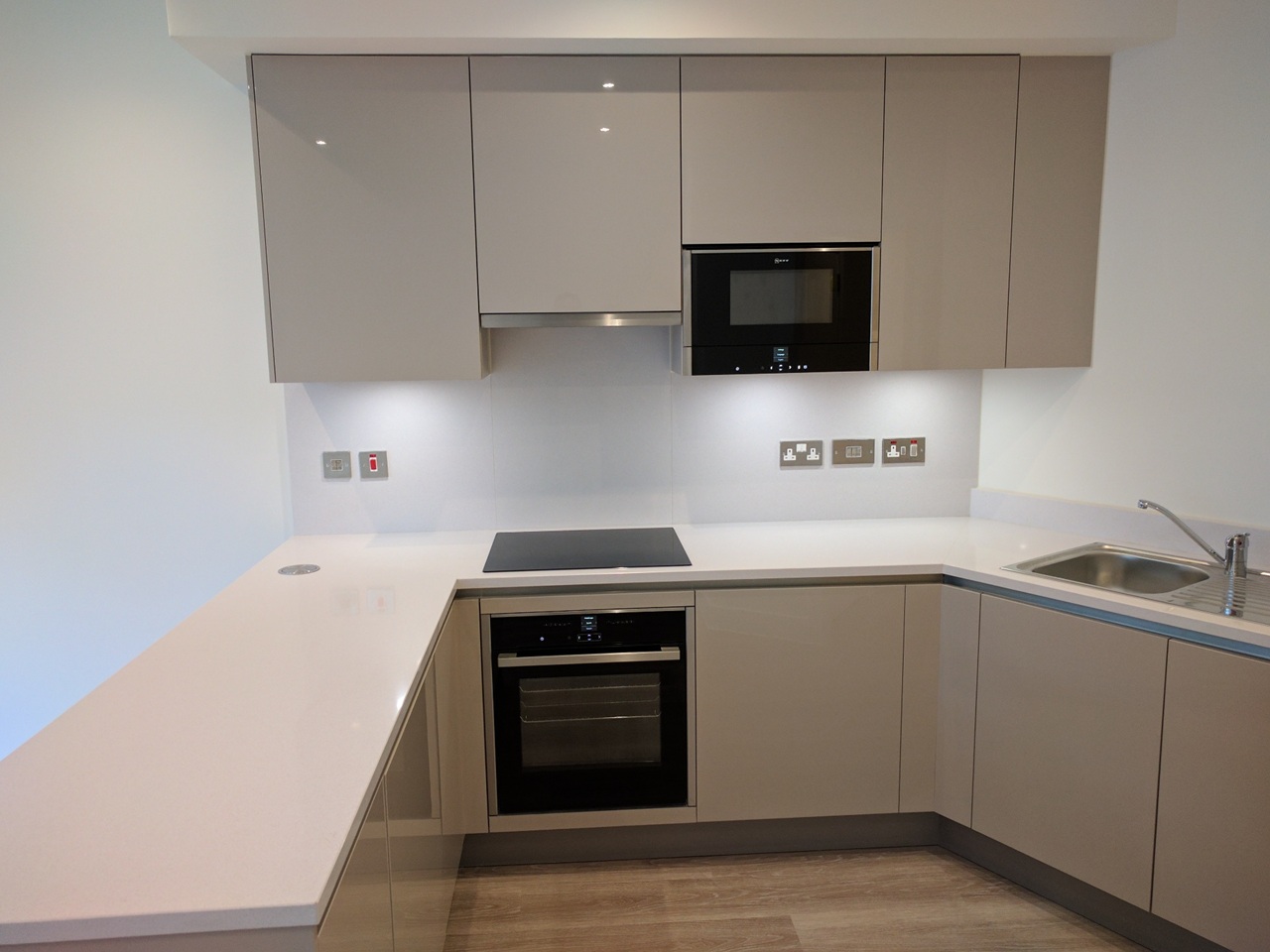 Additional image 6 of Studio Flat, Kings Reach, RG1, N1 7GU