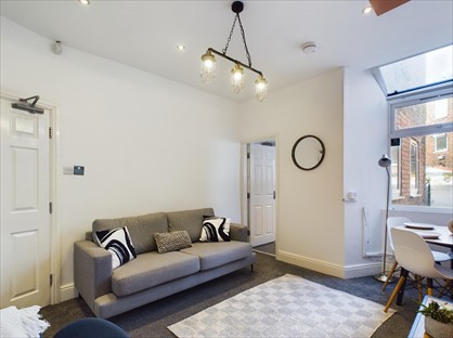 Room in a Shared House, Mildred Street, M7