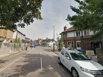 3 Bed Flat, Queens Road, WD17