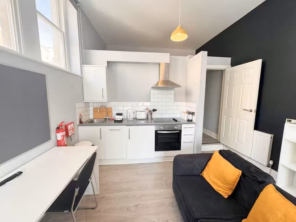 Additional image 4 of Studio Flat, Whiteladies Road, BS8, N1 7GU