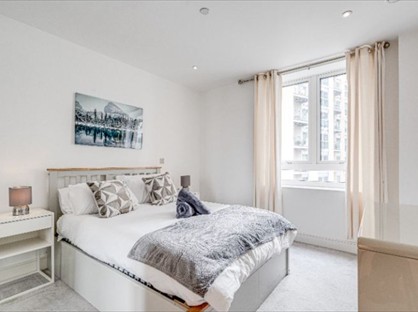 2 Bed Flat, Voyager House, SW11