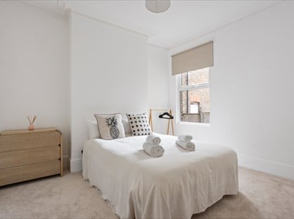 5 Bed Semi-Detached House, Roundwood Road, NW10