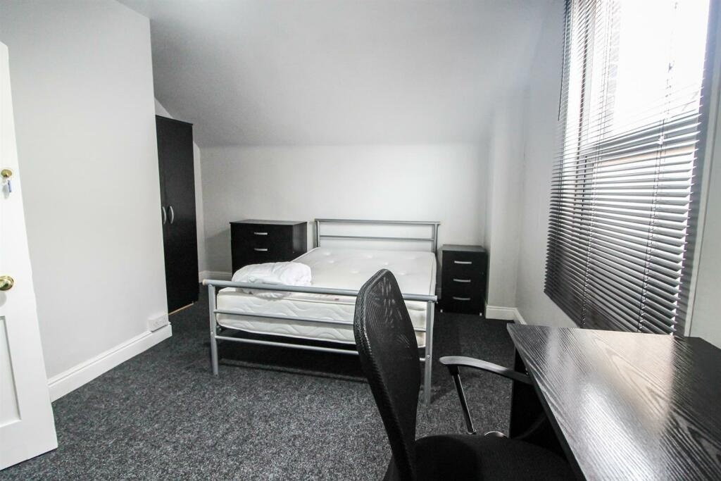 Additional image 8 of 4 Bed Semi-Detached House, Ednaston Road, NG7, N1 7GU