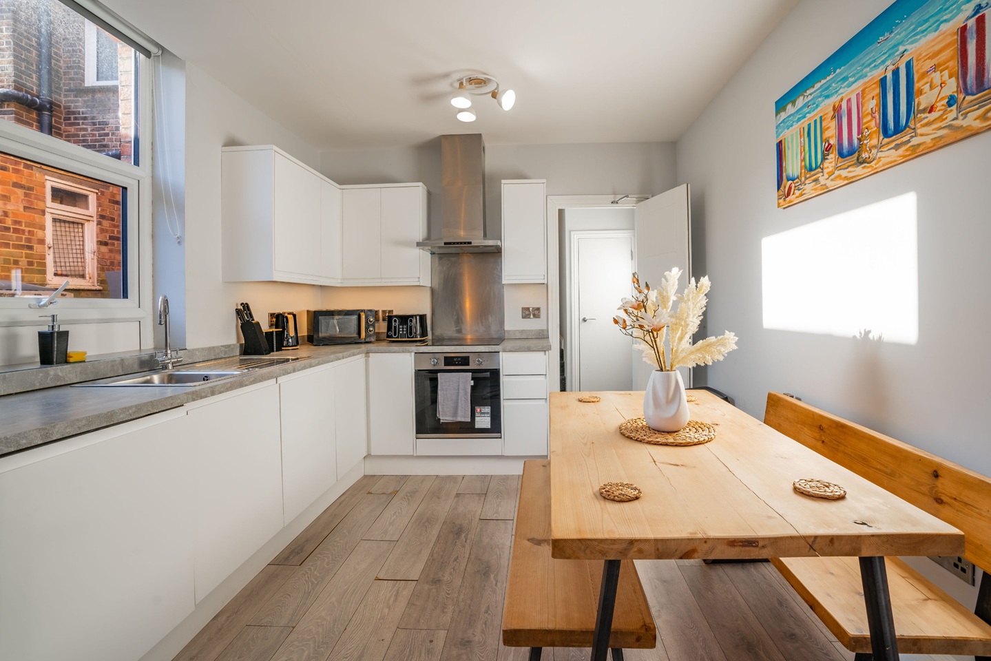 2 Bed Flat, Montefiore Road - All Bills Included, BN3, N1 7GU