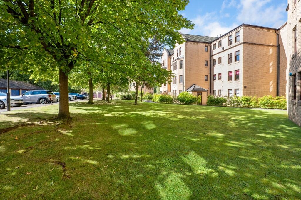 Additional image 13 of 3 Bed Flat, Hughenden Lane, G12, N1 7GU