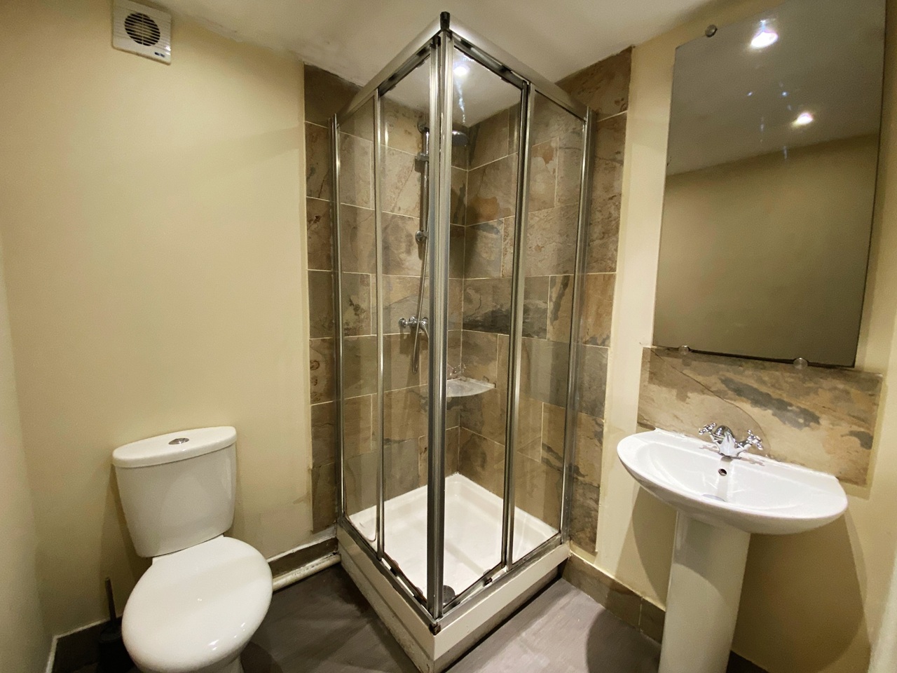 Additional image 4 of 1 Bed Flat, Tyrrell House, LE3, N1 7GU