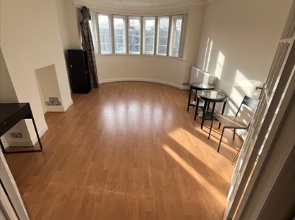 Room in a Shared Flat, Beaufort Park, NW11