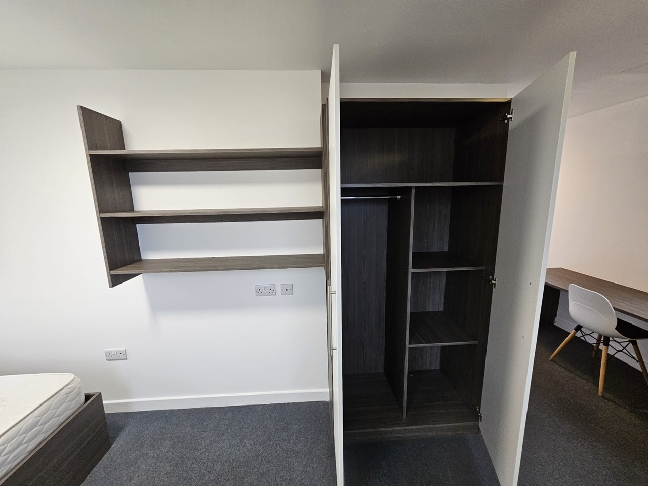 Additional image 9 of Studio Flat, Pearl Works, S1, N1 7GU