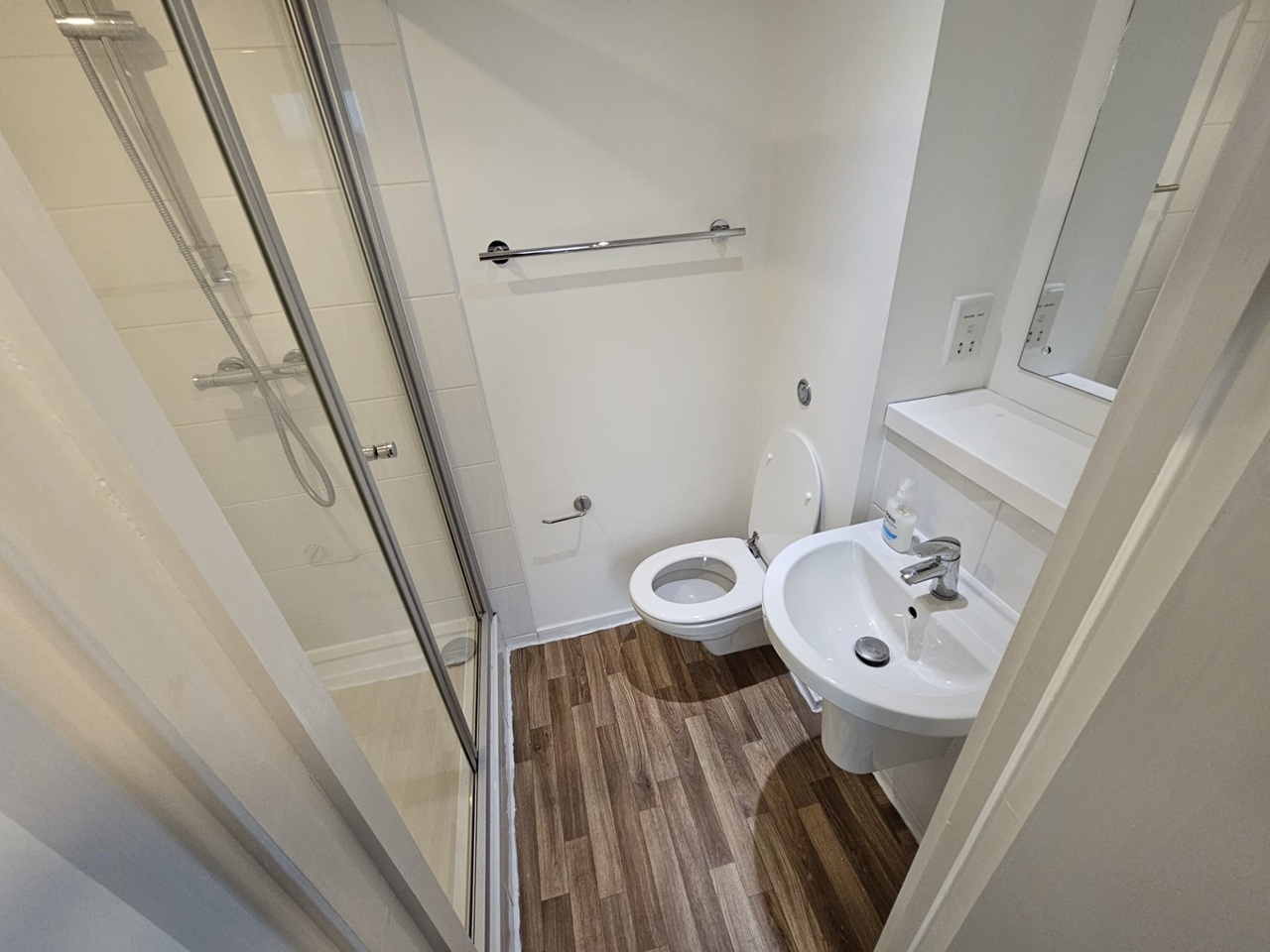 Additional image 14 of Studio Flat, Pearl Works, S1, N1 7GU