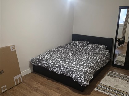 Room in a Shared Flat, High Street, GU11