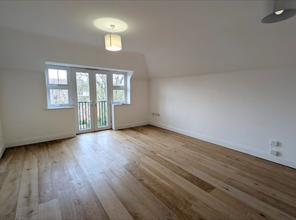 2 Bed Flat, Eaton Road, SM2