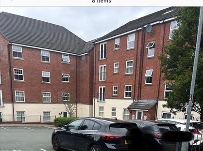 2 Bed Flat, Stonemere Drive, M26