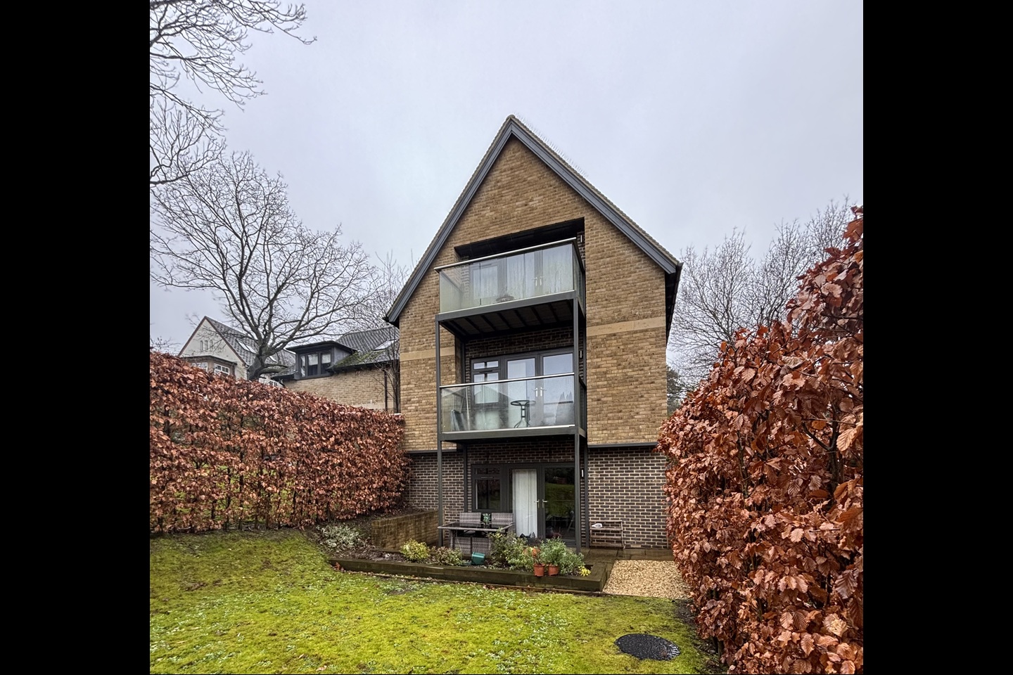 2 Bed Flat, Pine Rise, OX2, N1 7GU