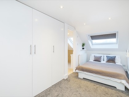Studio Flat, Homesdale Road, BR1
