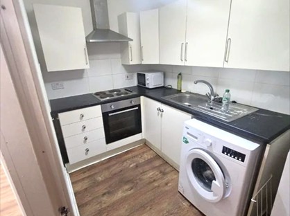 Room in a Shared Flat, Melbourne Street, SK15