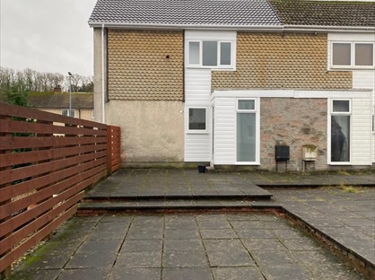 2 Bed End Terrace, East Main Street, KA17