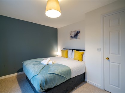 3 Bed Semi-Detached House, New Village Way, LS27