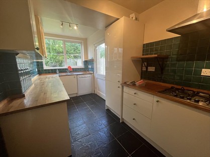 3 Bed Detached House, Cambridge Street, HP20