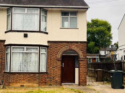3 bed semi-detached house for rent in 3 Bed Semi-Detached House, St. Lawrence Avenue, LU3
