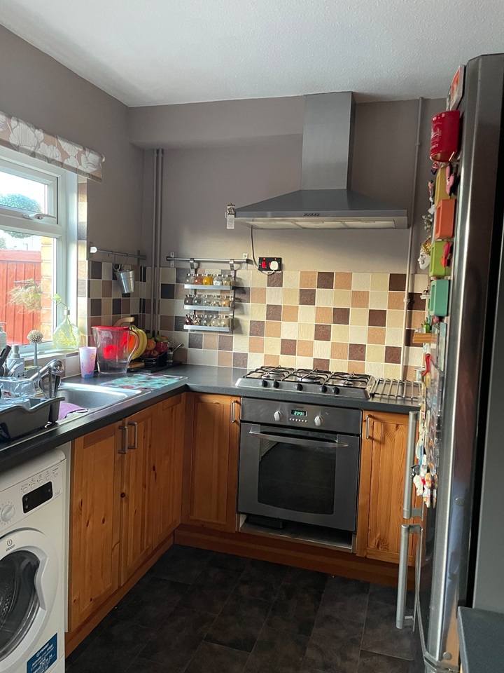 2 Bed Terraced House, Martock Road, BS3, N1 7GU