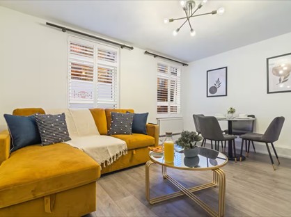 2 Bed Flat, Wyfold Road, SW6