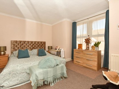3 Bed End Terrace, Institute Road, ME4