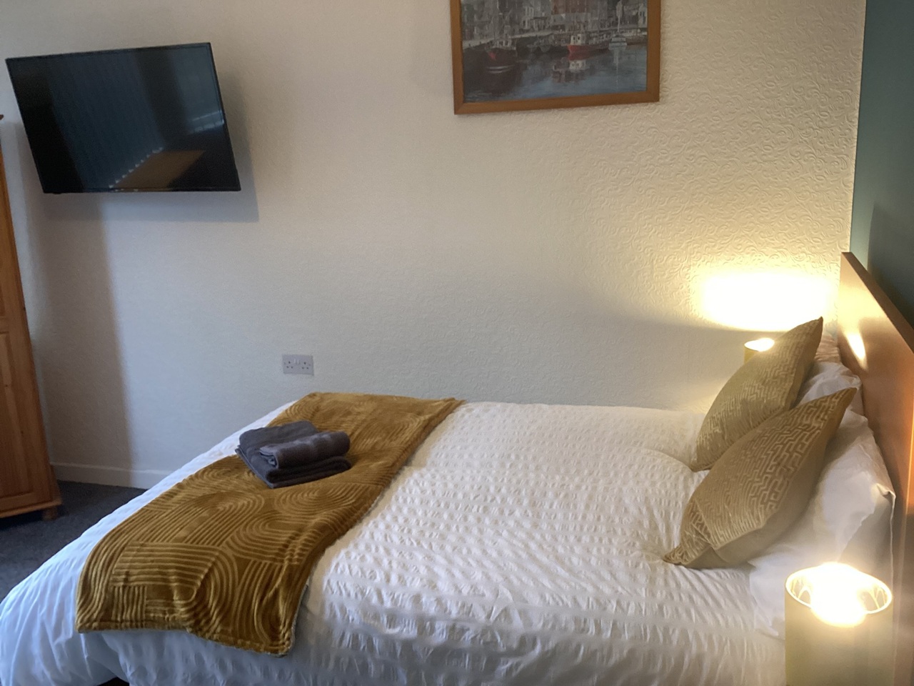 Additional image 3 of Studio Flat, Manor Road, CV1, N1 7GU