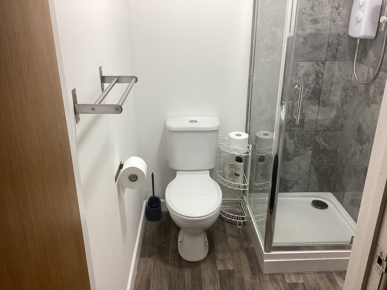 Additional image 5 of Studio Flat, Manor Road, CV1, N1 7GU