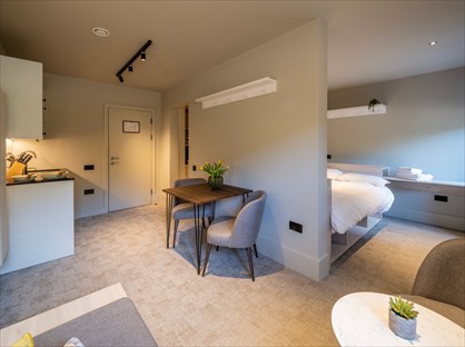 Studio Flat, Augustus Road, SW19