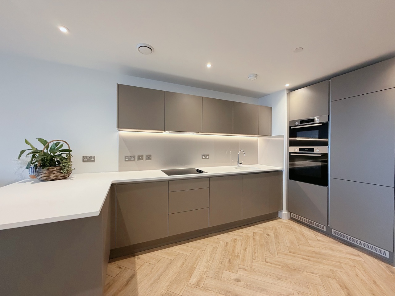 Additional image 7 of 1 Bed Flat, Port Street, M1, N1 7GU