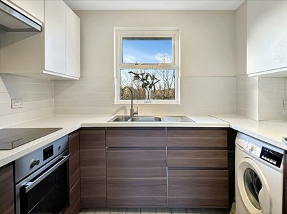 1 Bed Flat, William Smith Close, CB1