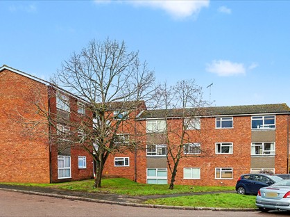 1 Bed Flat, Woburn Close, SG2