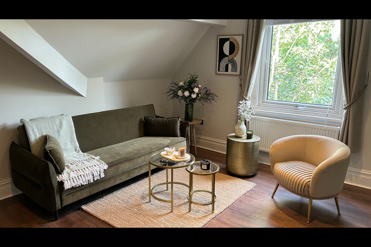 2 Bed Flat, Ullet Road, L17 photo 2