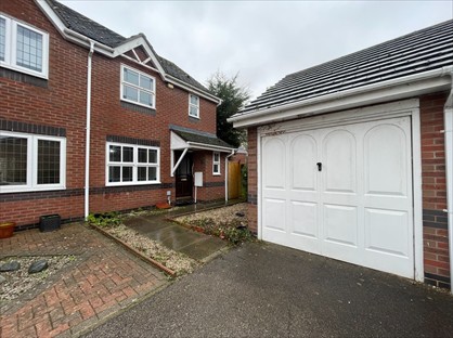 3 Bed Semi-Detached House, Whitebeam Drive, RM15