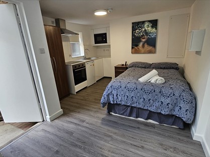 Studio Flat, Park Avenue, NW2
