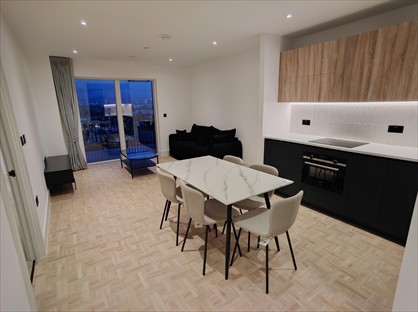 1 Bed Flat, Monarch Square, SW11