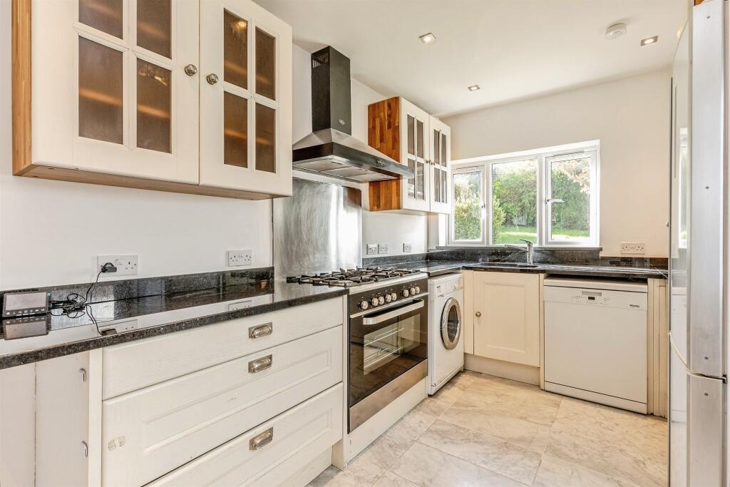 Additional image 3 of 4 Bed Semi-Detached House, Downs Cote Drive, BS9, N1 7GU