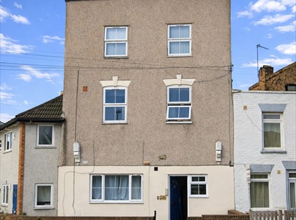 1 Bed Flat, Knowles Hill Crescent, SE13