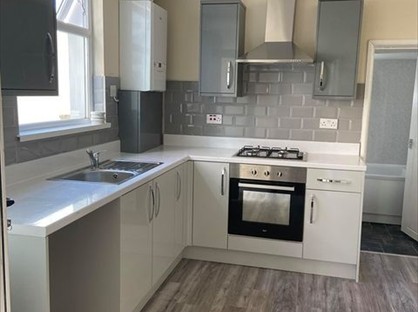 4 Bed Terraced House, Lewis St, CF41