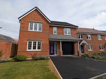 4 Bed Detached House, Buckthorn Drive, NN15