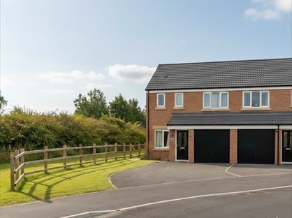 3 Bed Semi-Detached House, Opal Street, S41