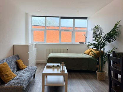 Studio Flat, Equity House, HA8