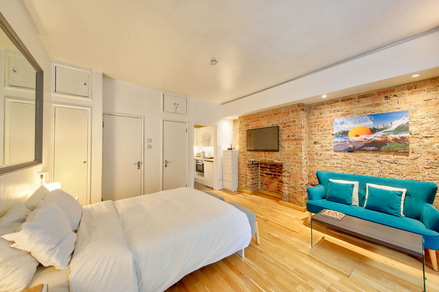 London - Studio Flat, Longridge Road, SW5 - To Rent Now for £1,850.00 p/m