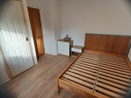 Bedsit, Stapleton Road, WD6