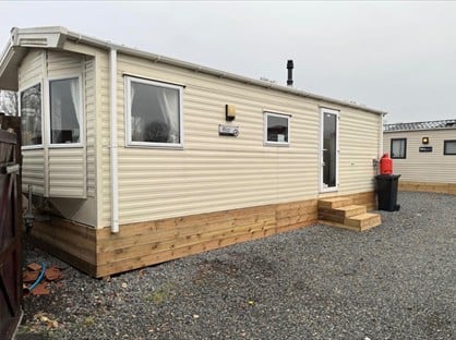2 Bed Mobile Home, Weeping Willow, GU6