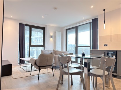 2 Bed Flat, Windsor Square, SE18