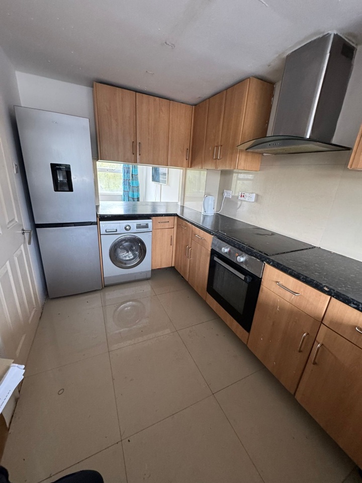 Additional image 4 of Room in a Shared Flat, Belland Drive, BS14, N1 7GU