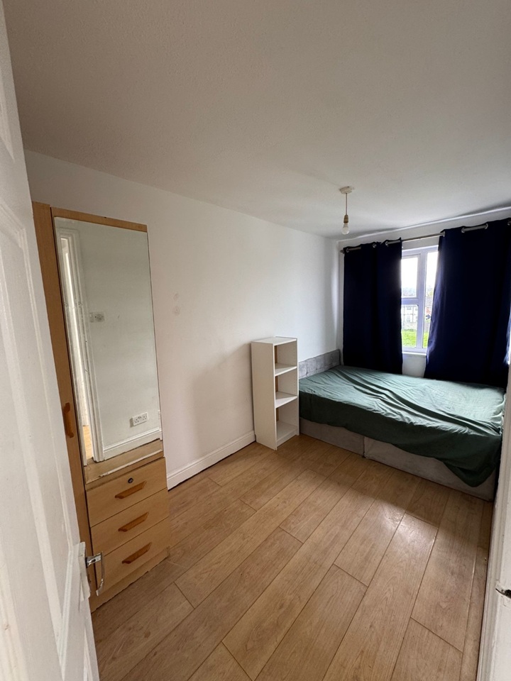Additional image 3 of Room in a Shared Flat, Belland Drive, BS14, N1 7GU