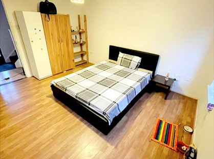 5 Bed Terraced House, Bond Street, E15