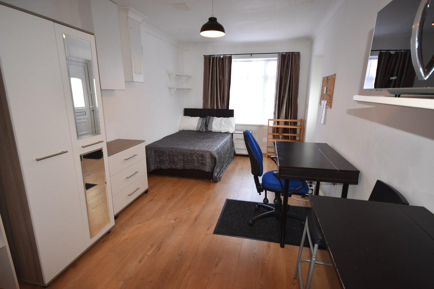 1 Bed Maisonette, Lilac Road, SO16, N1 7GU